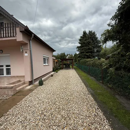 Betti * Balatonkeresztur